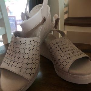 Clark’s wedge heels